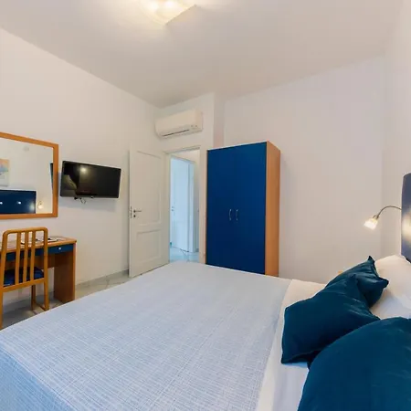 A Due Passi 4* رافيلّو